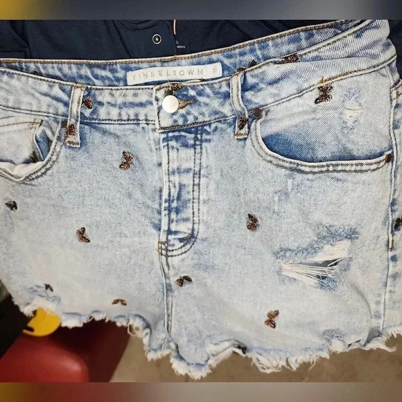 Tinseltown Butterfly Embroidered Destroyed Jean Shorts Denim Cutoffs Junior's 11 - Picture 5 of 8